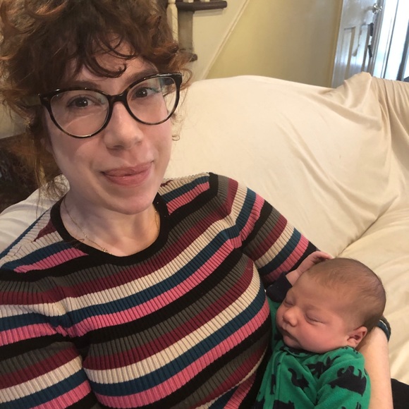 Meet your Posher, Liz - Picture 3 of 8